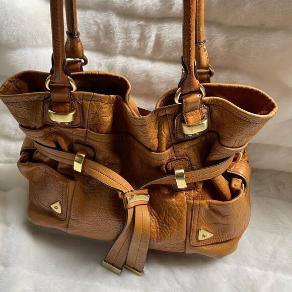 B Makowsky leather tan shoulder bag with soft finish gold tone accents - Picture 12 of 13